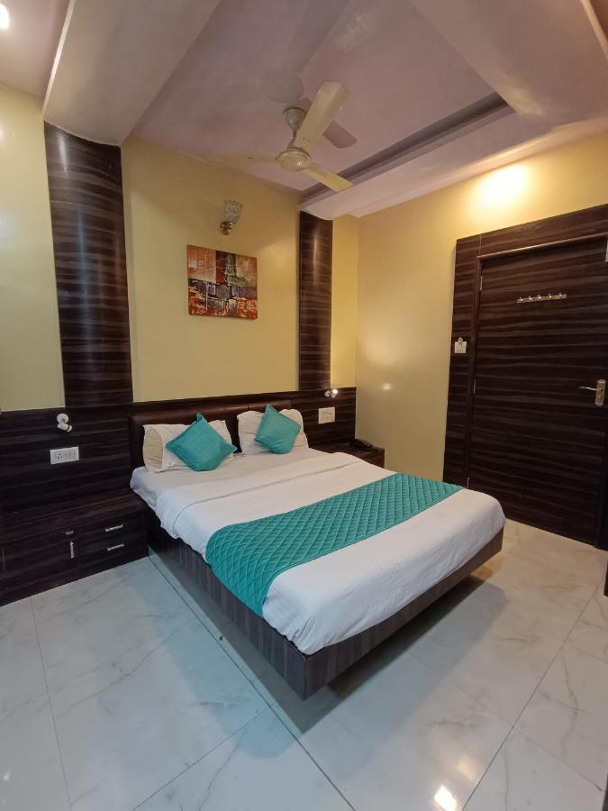 Hotel Amber-Colaba Bombay Esterno foto