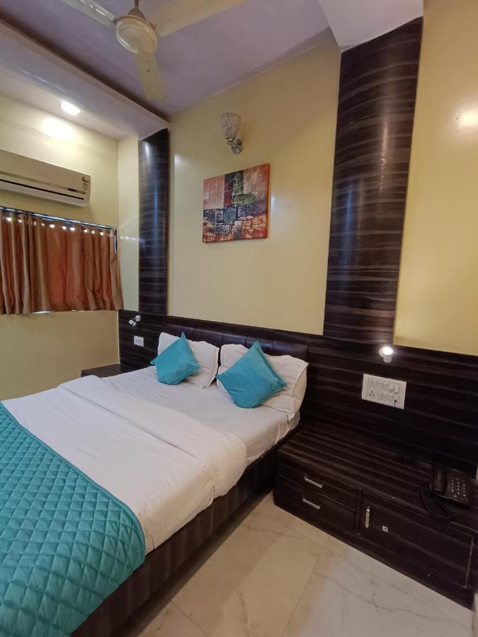 Hotel Amber-Colaba Bombay Esterno foto