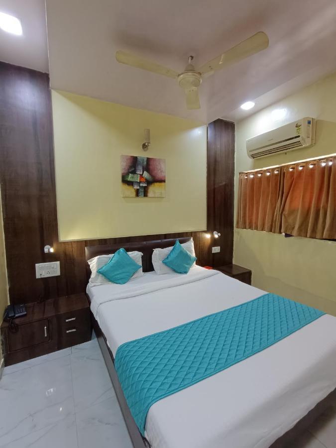 Hotel Amber-Colaba Bombay Esterno foto