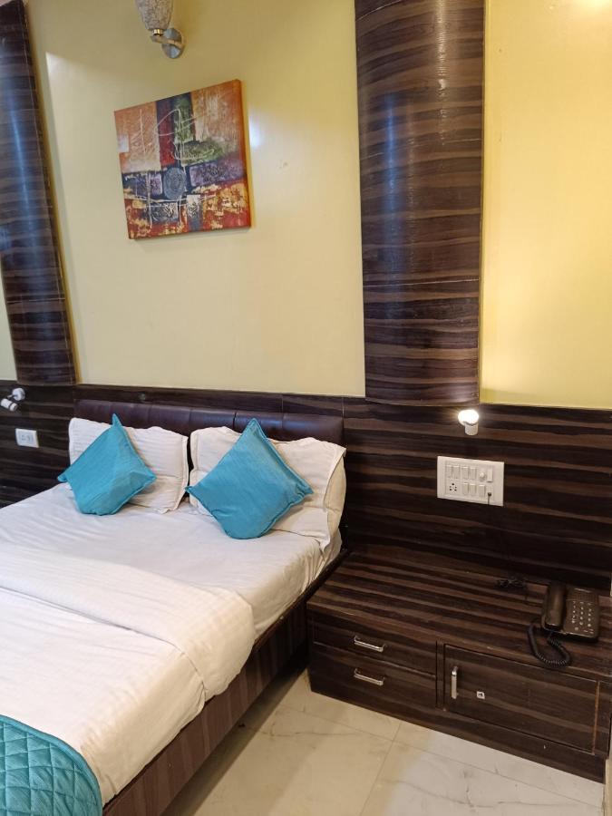 Hotel Amber-Colaba Bombay Esterno foto